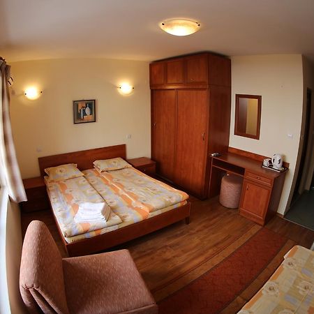 Aurora Guest House ネセバル エクステリア 写真